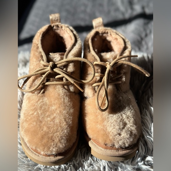 Fluffy UGG boots. Size 6. - Picture 5 of 6